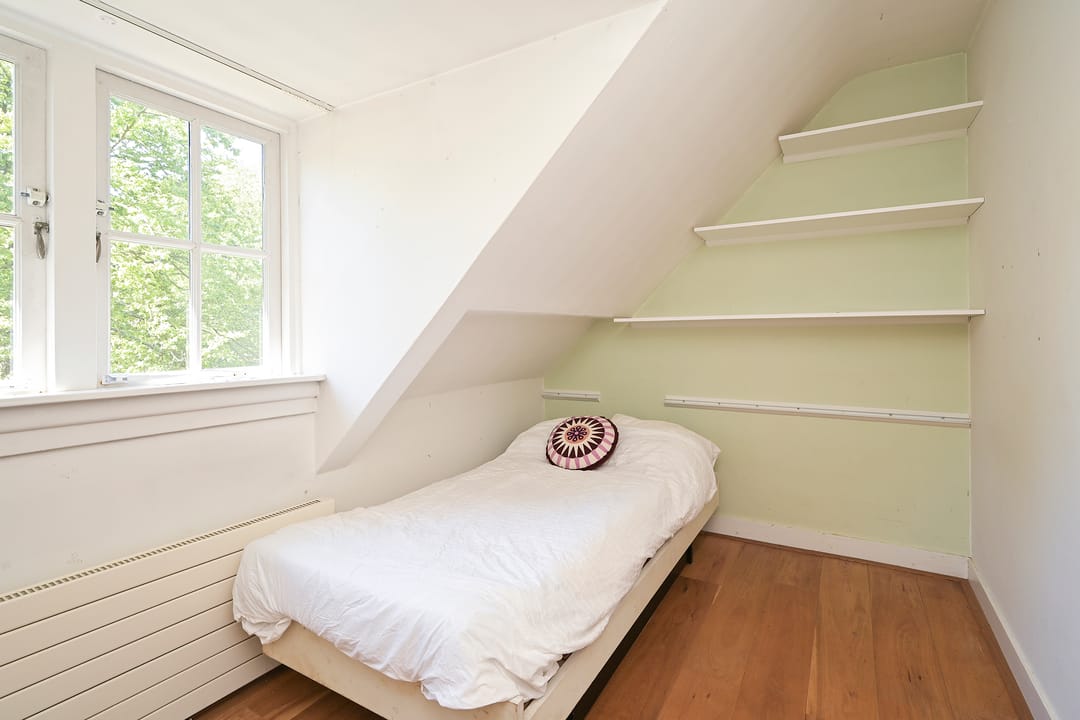Photo 31 of Raadhuislaan 10
