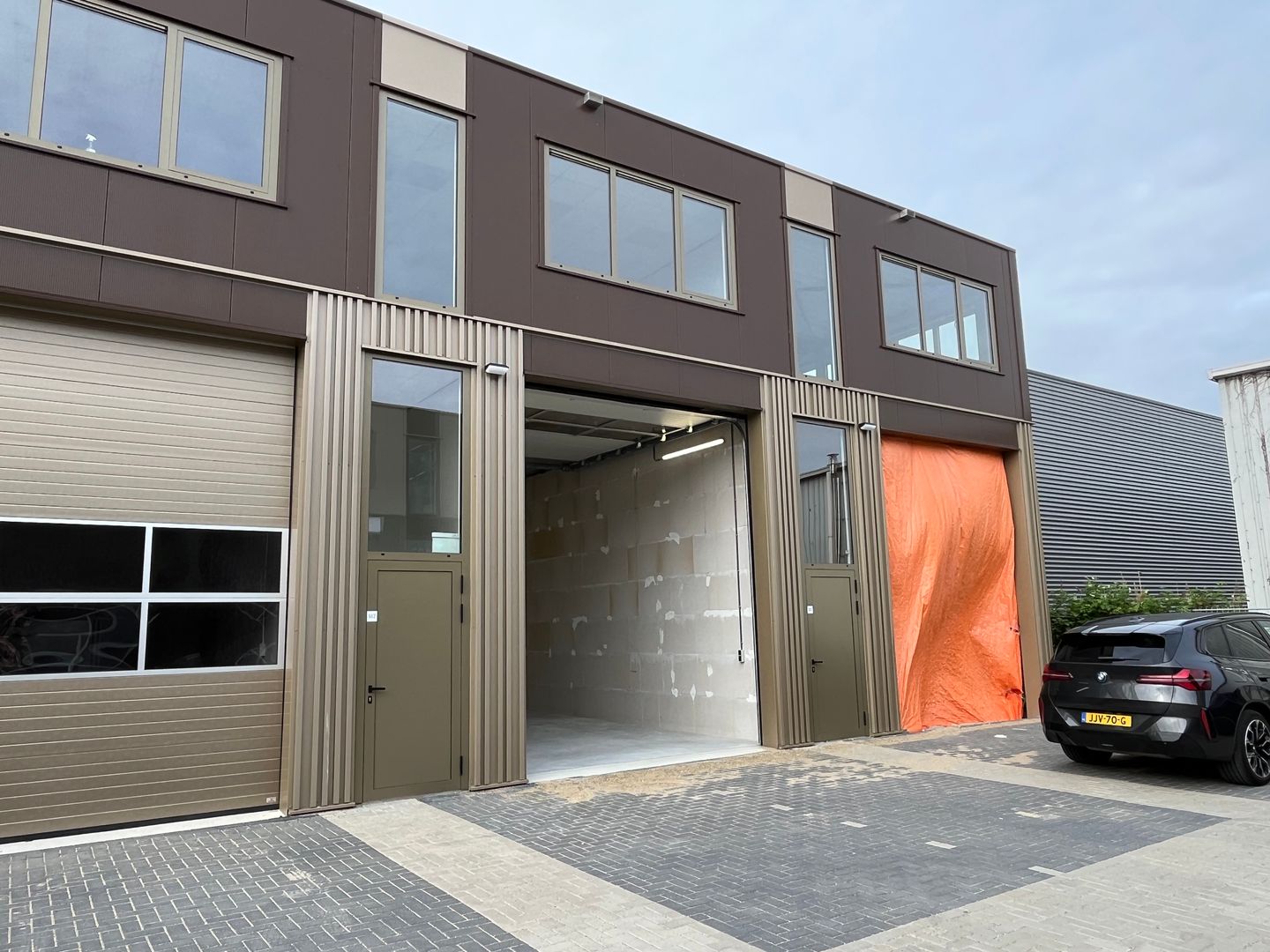 View photo 2 of Overvliet 147