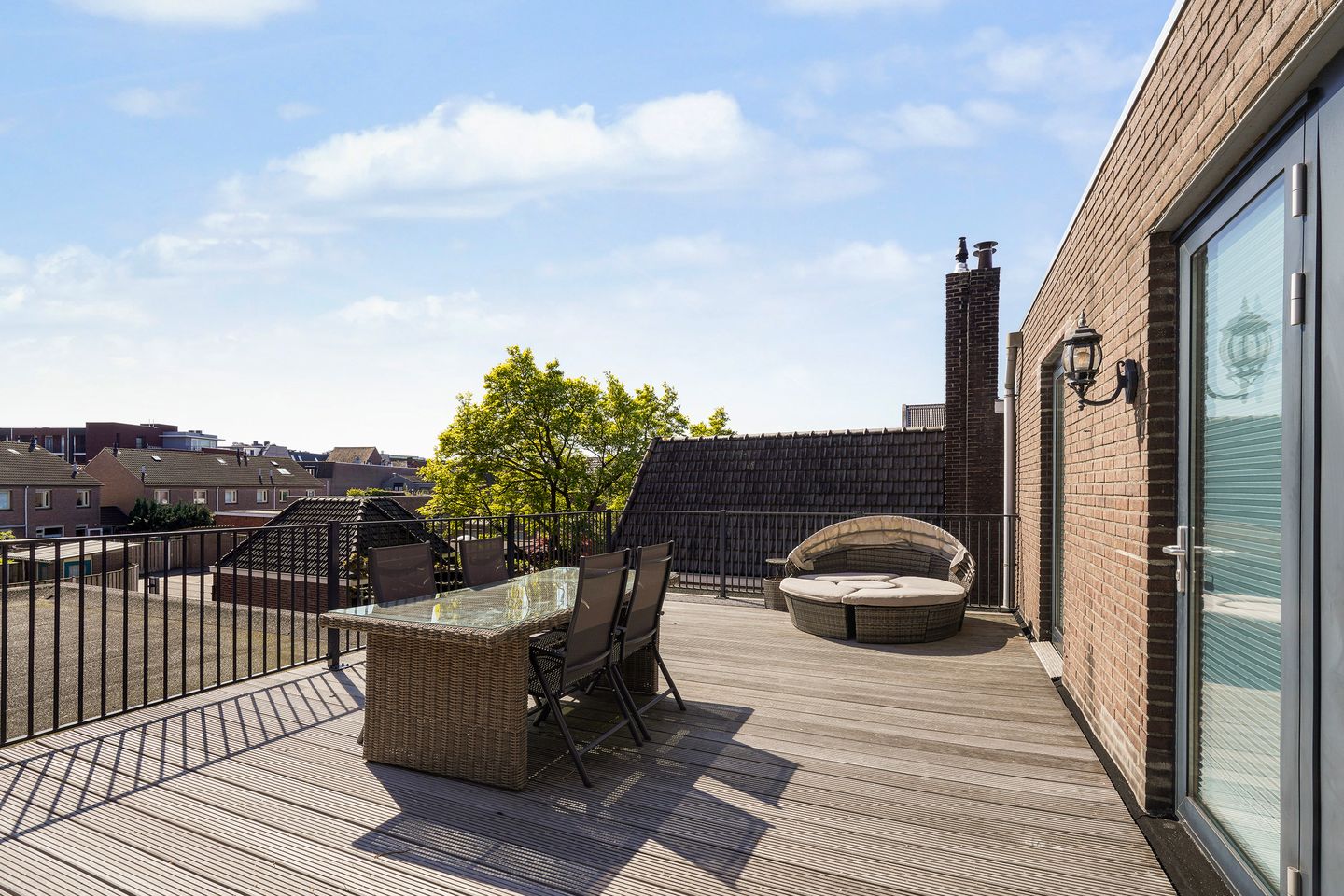 Spacious Apartment with Rooftop Terrace in Kaatsheuvel Center — 28