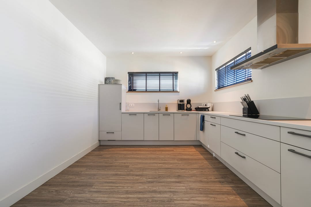 Spacious Apartment with Rooftop Terrace in Kaatsheuvel Center — 12