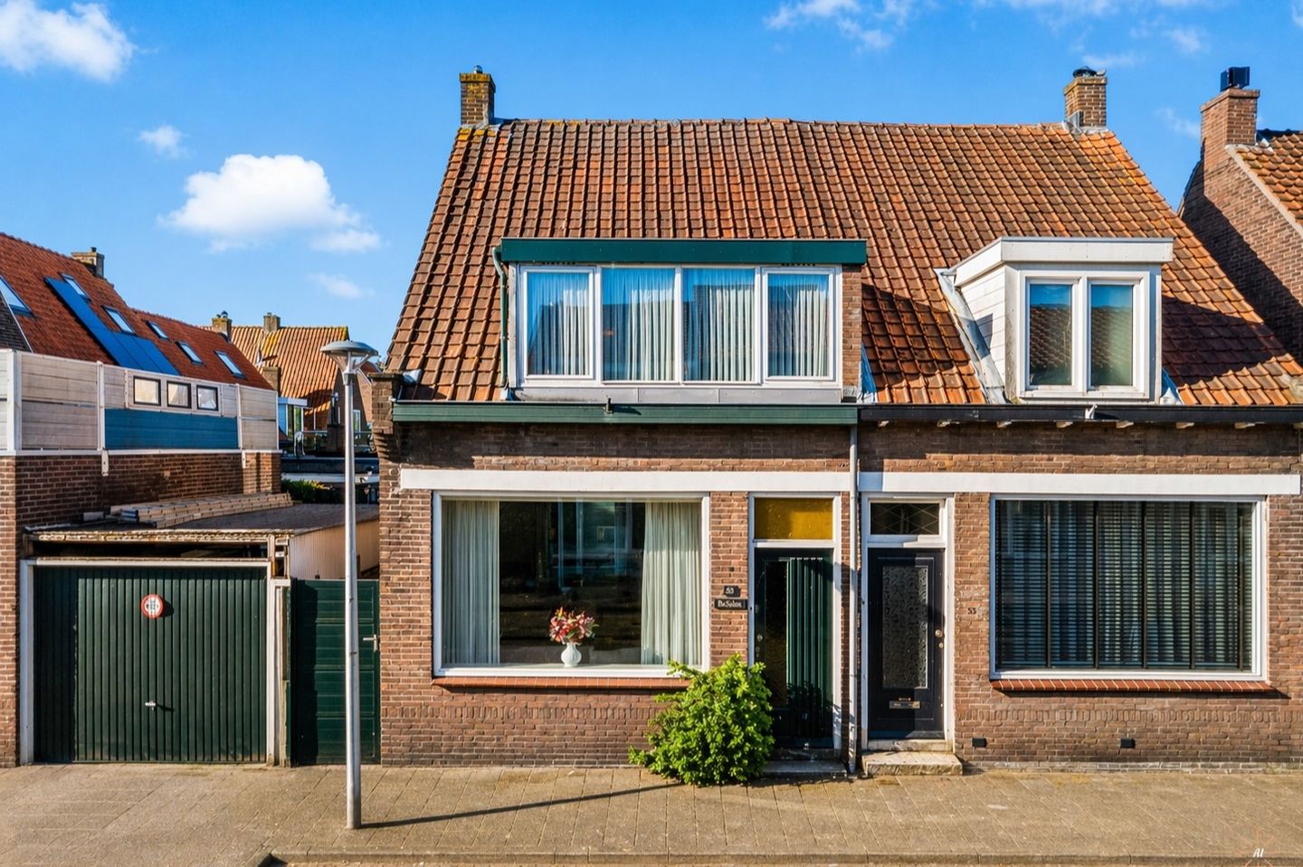 Photo 1 of Admiraal de Ruyterstraat 55