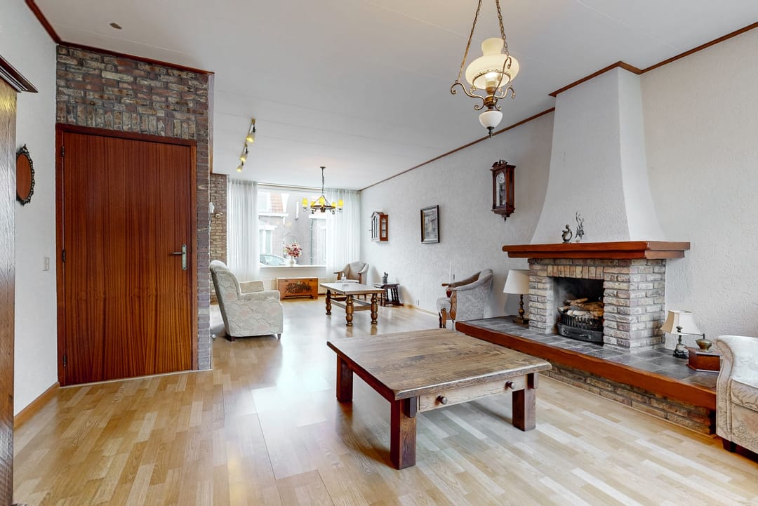 Photo 2 of Admiraal de Ruyterstraat 55