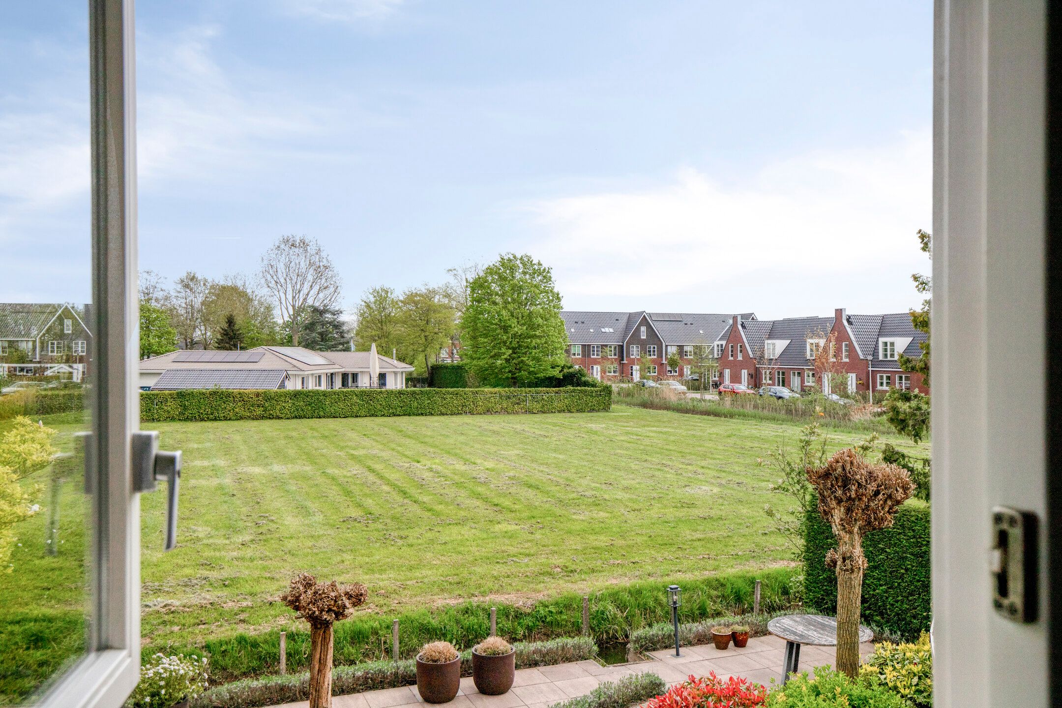 Spacious Four-Bedroom Semi-Detached Home with Countryside Views in Ridderkerk — 30
