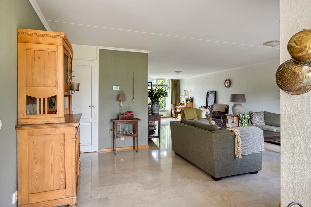 Spacious Four-Bedroom Semi-Detached Home with Countryside Views in Ridderkerk — 11