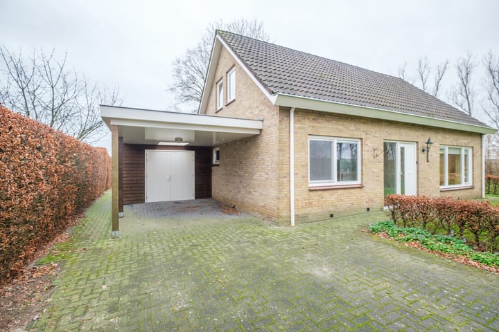 Photo 2 of Oosteinde 64-A