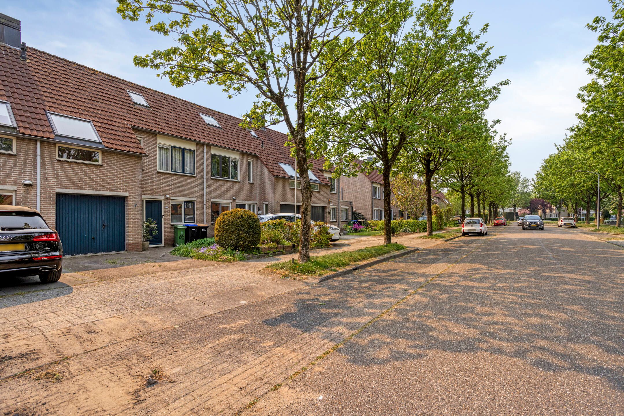 Photo 6 of Almereweg 65