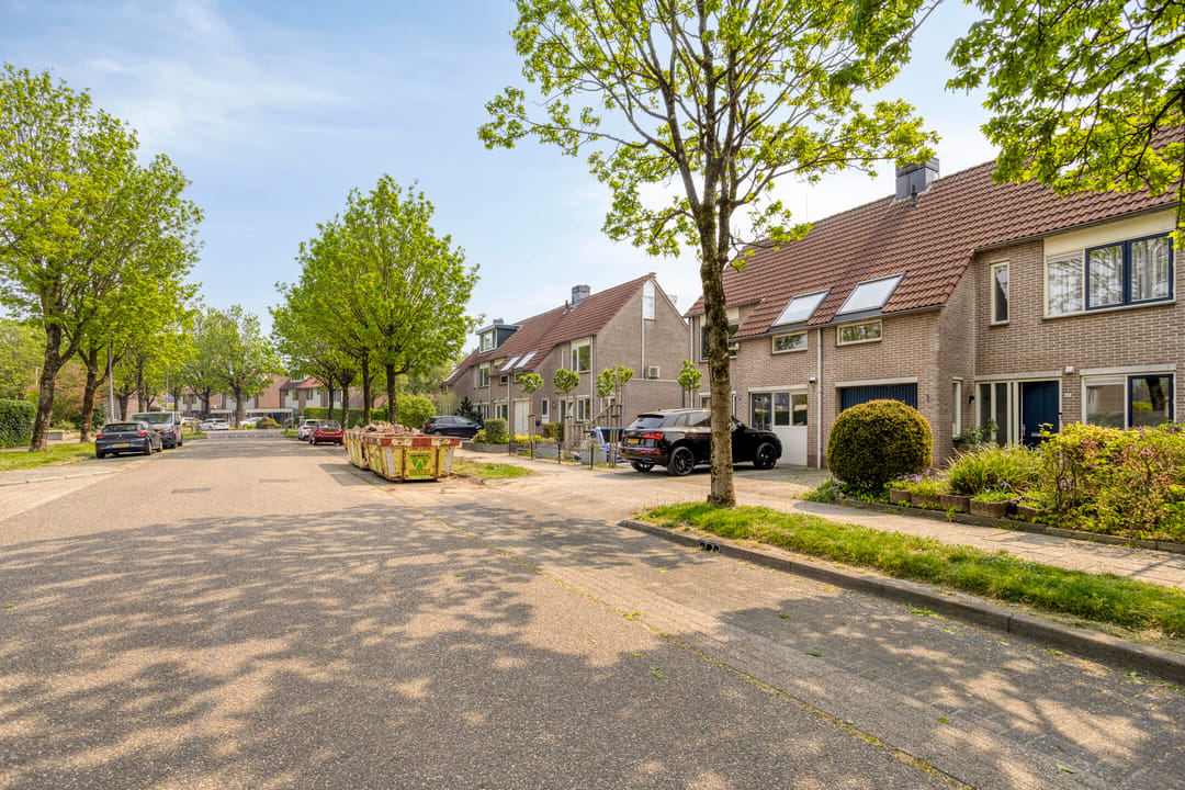 Photo 8 of Almereweg 65