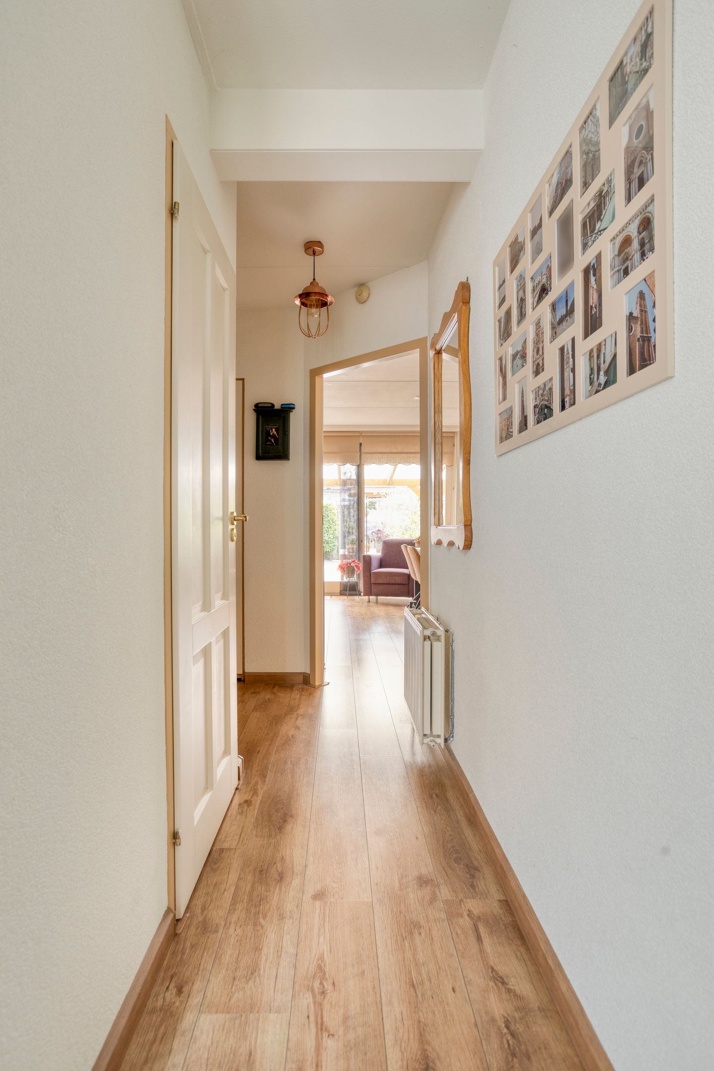 Photo 10 of Almereweg 65