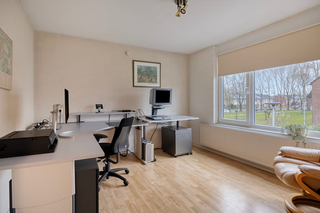 Photo 23 of Carel Vosmaerstraat 12