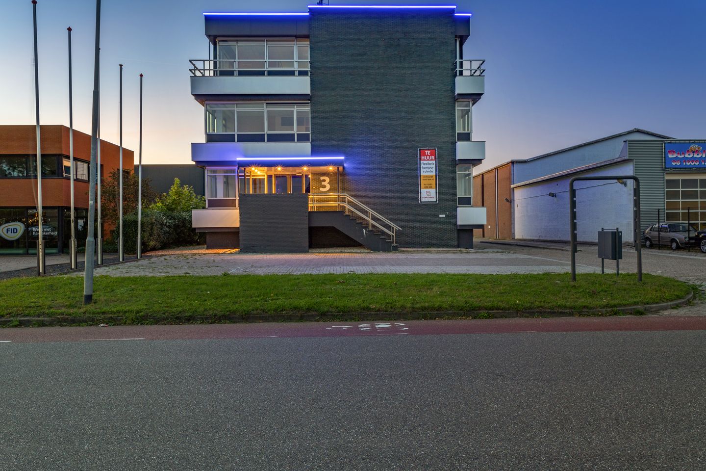 Bekijk foto 2 van Nautilusstraat 3