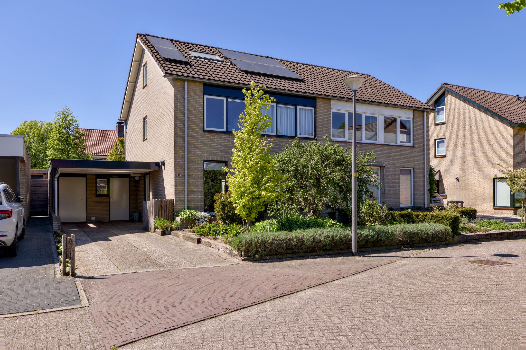 Photo 6 of Fluweelstraat 17