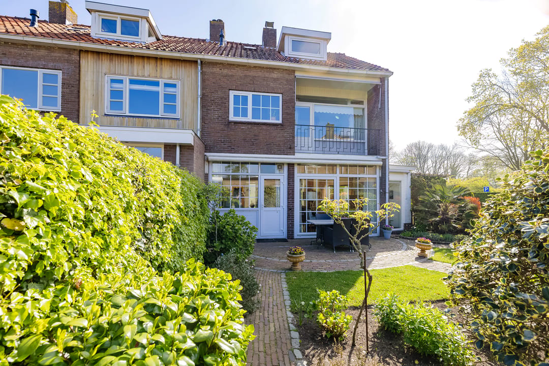 Photo 2 of Van den Vondellaan 86