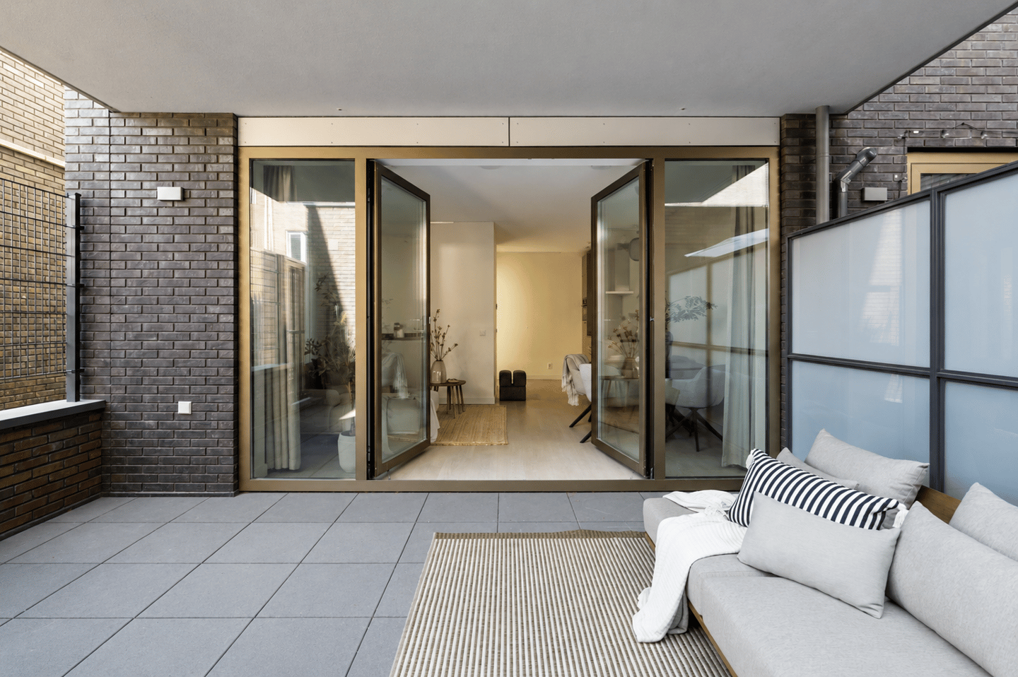 Photo 14 of Brouwhuisstraat 1