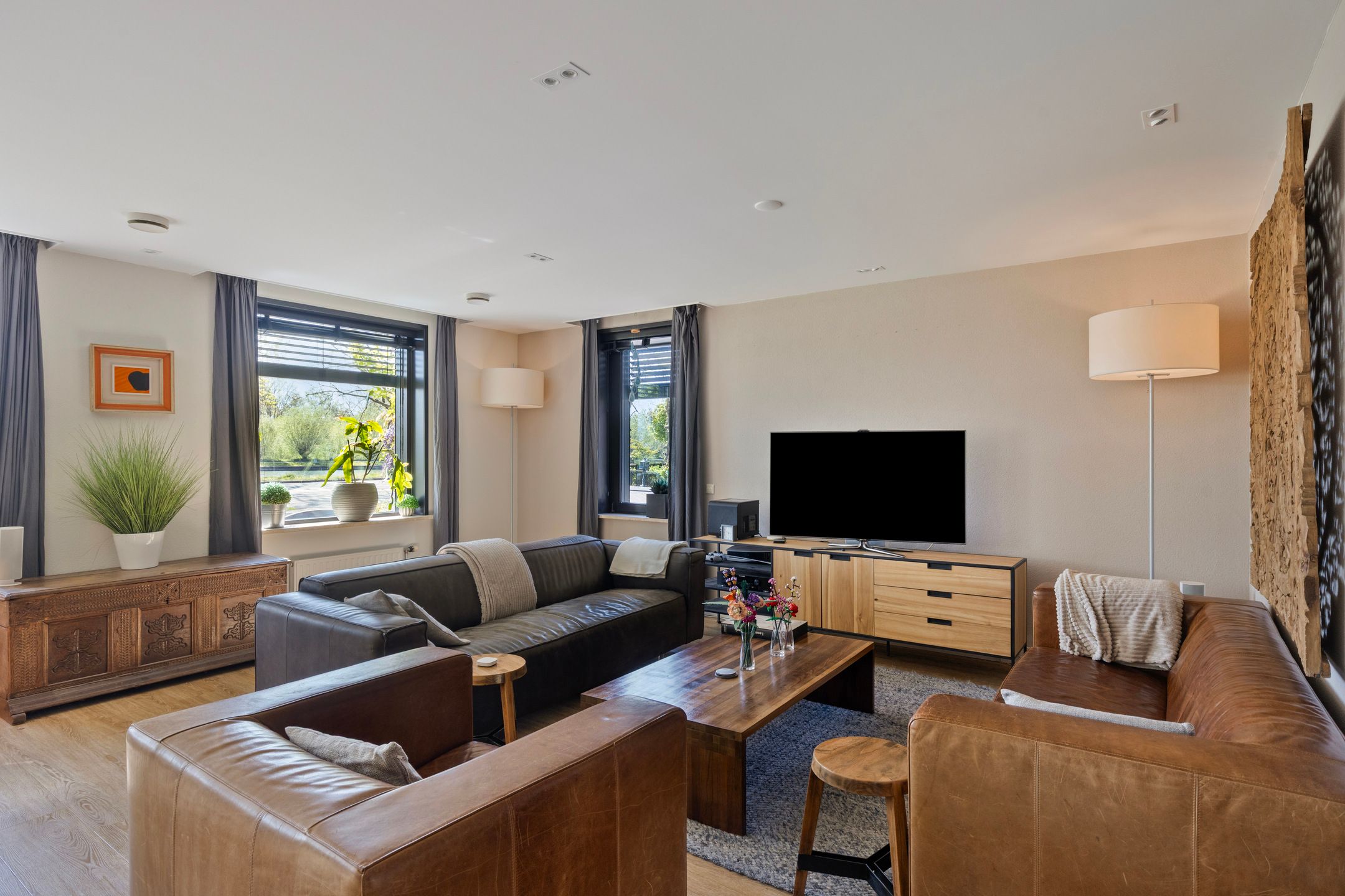 Spacious Detached Waterfront Home with Large Garden Near Utrecht — 15