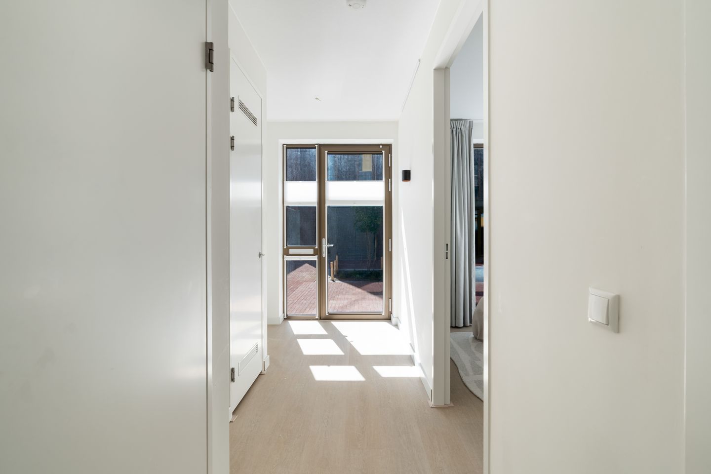 Photo 19 of Brouwhuisstraat 1