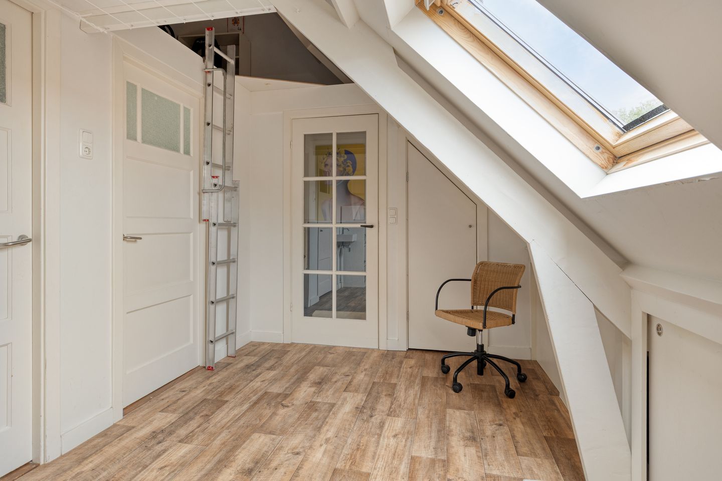 Extended 1930s Family Home in Prime Den Bosch Location — 29