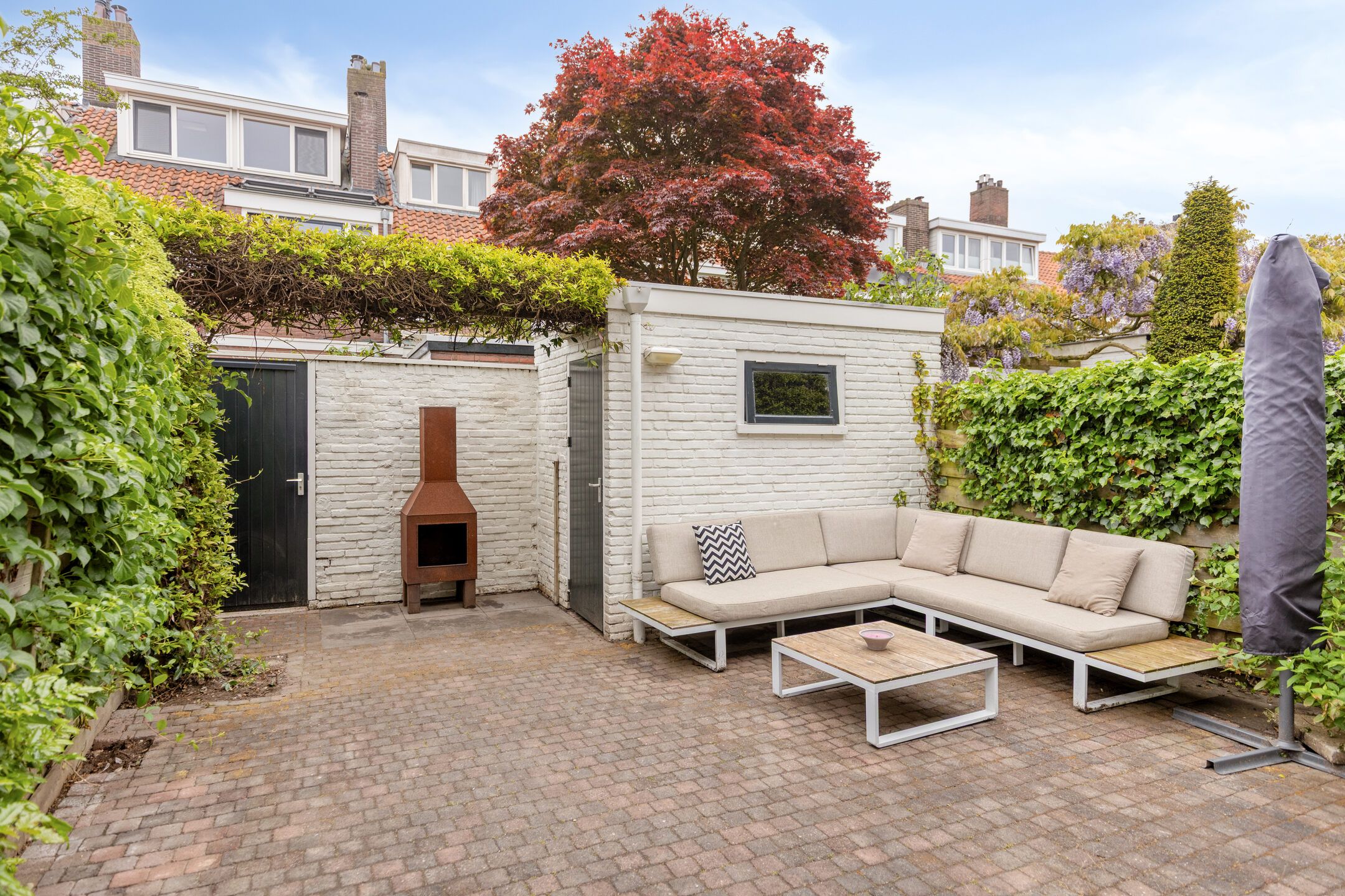Extended 1930s Family Home in Prime Den Bosch Location — 36