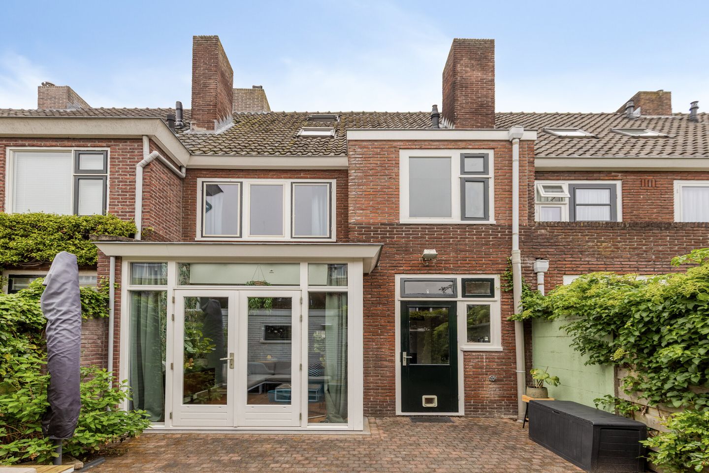 Extended 1930s Family Home in Prime Den Bosch Location — 34