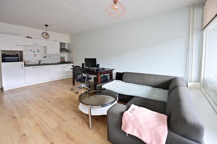 Photo 4 of Prins Bernhardstraat 24