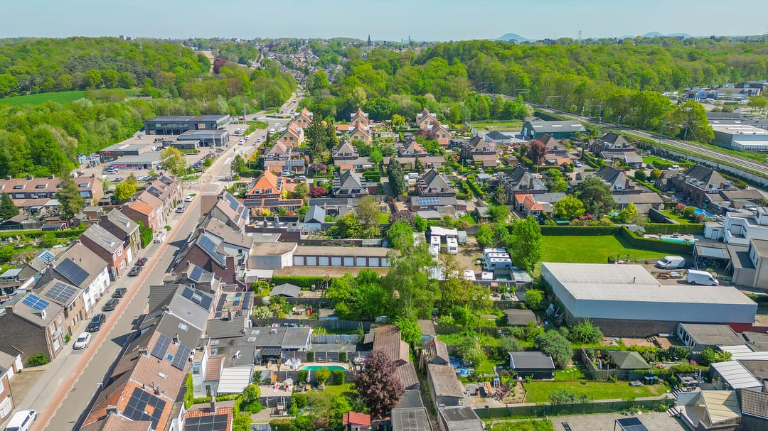 Photo 52 of Schaesbergerweg 172