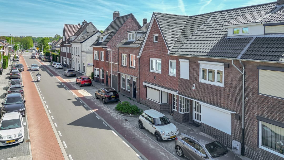 Photo 38 of Schaesbergerweg 172