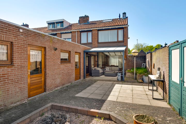 Photo 4 of Walburgisstraat 28