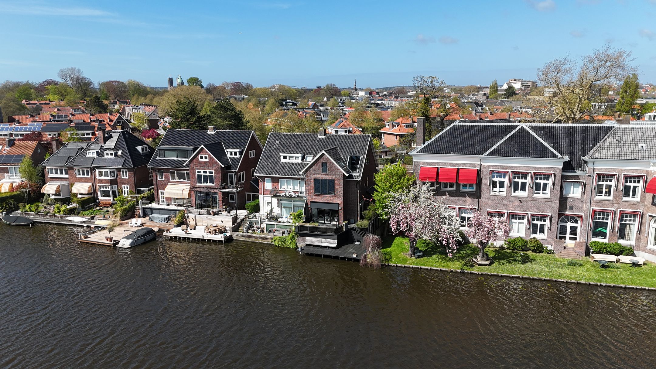 Photo 66 of Buitenrustlaan 13