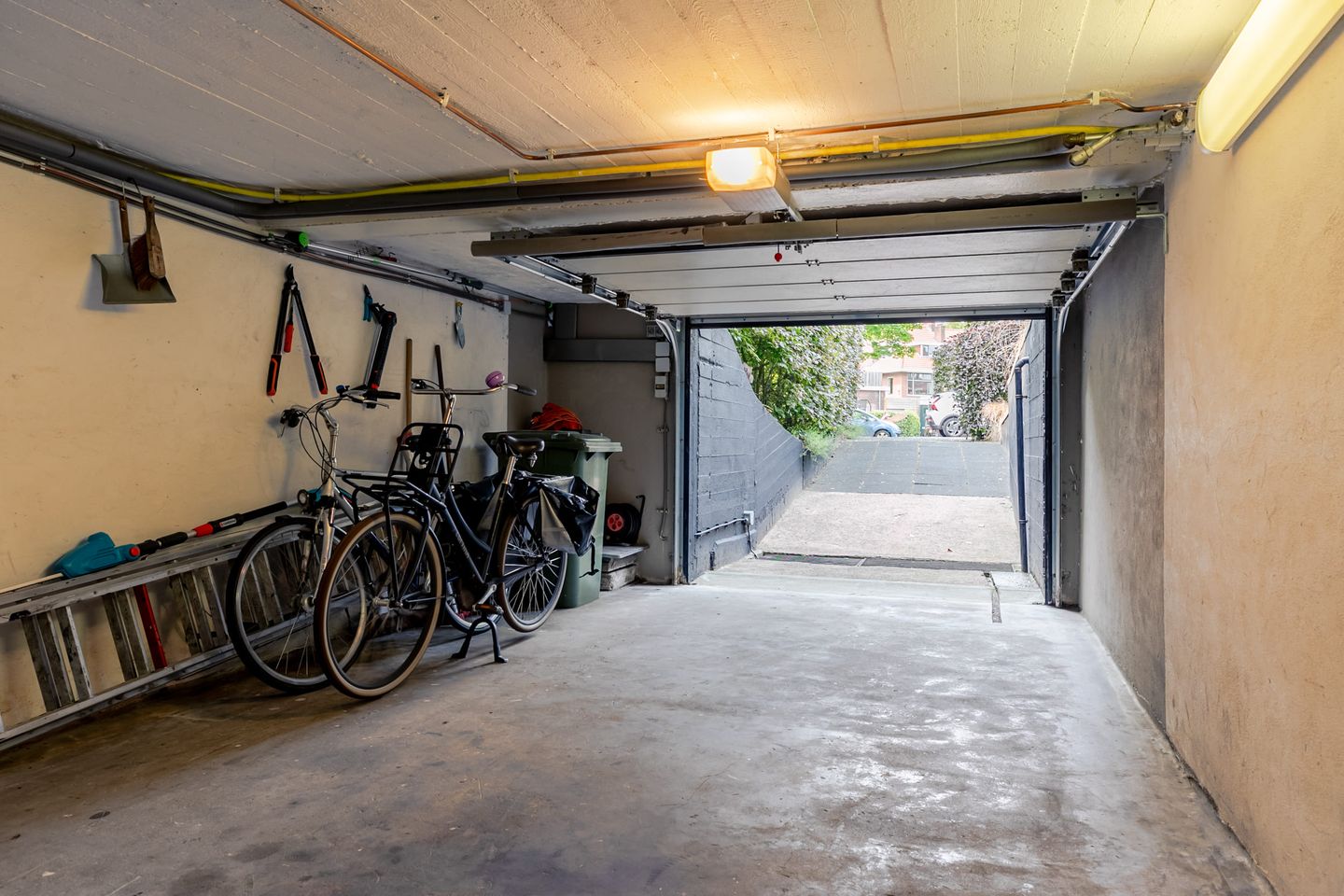 Characterful 1930s Villa on the Spaarne with Private Jetty — 44