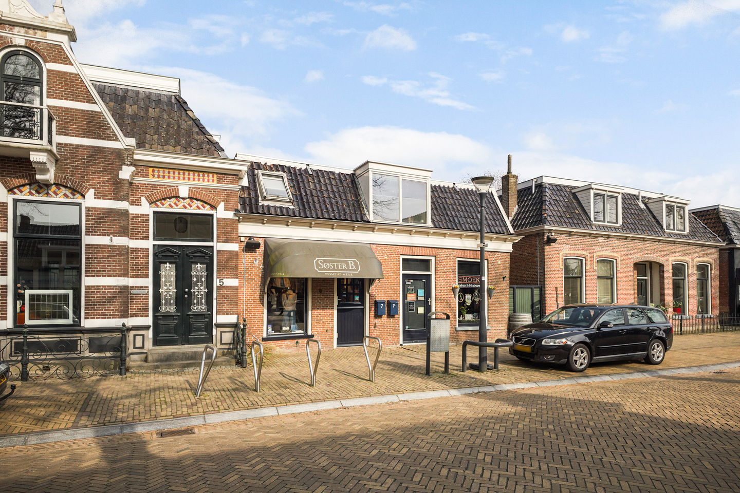 Bekijk foto 1 van Langebuorren 7