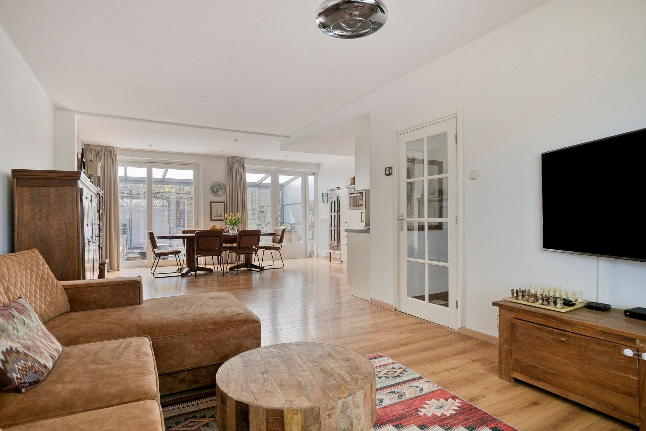 Photo 9 of Maximiliaanstraat 3