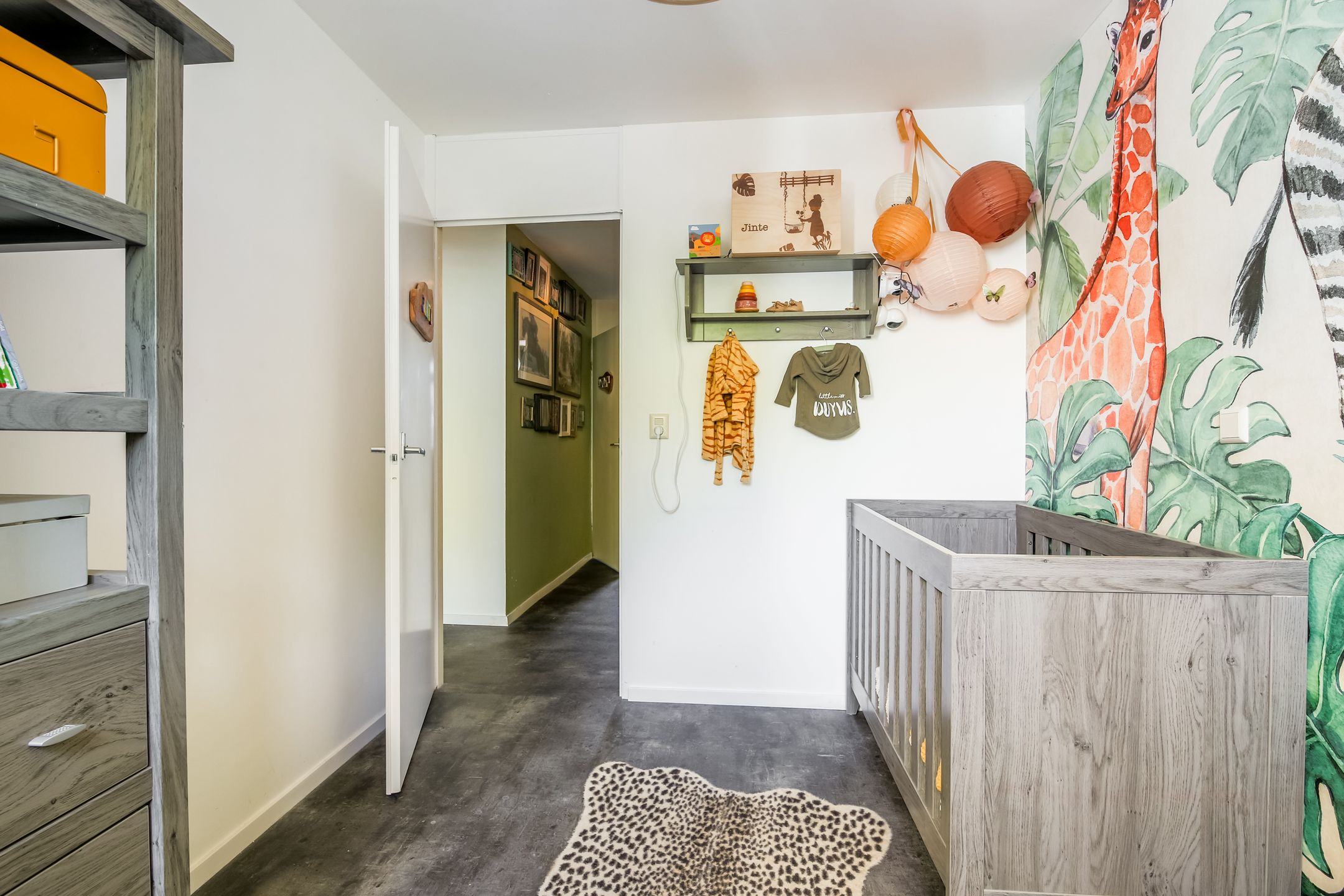 Charming maisonnette apartment with sunny south-facing garden and carport — 24