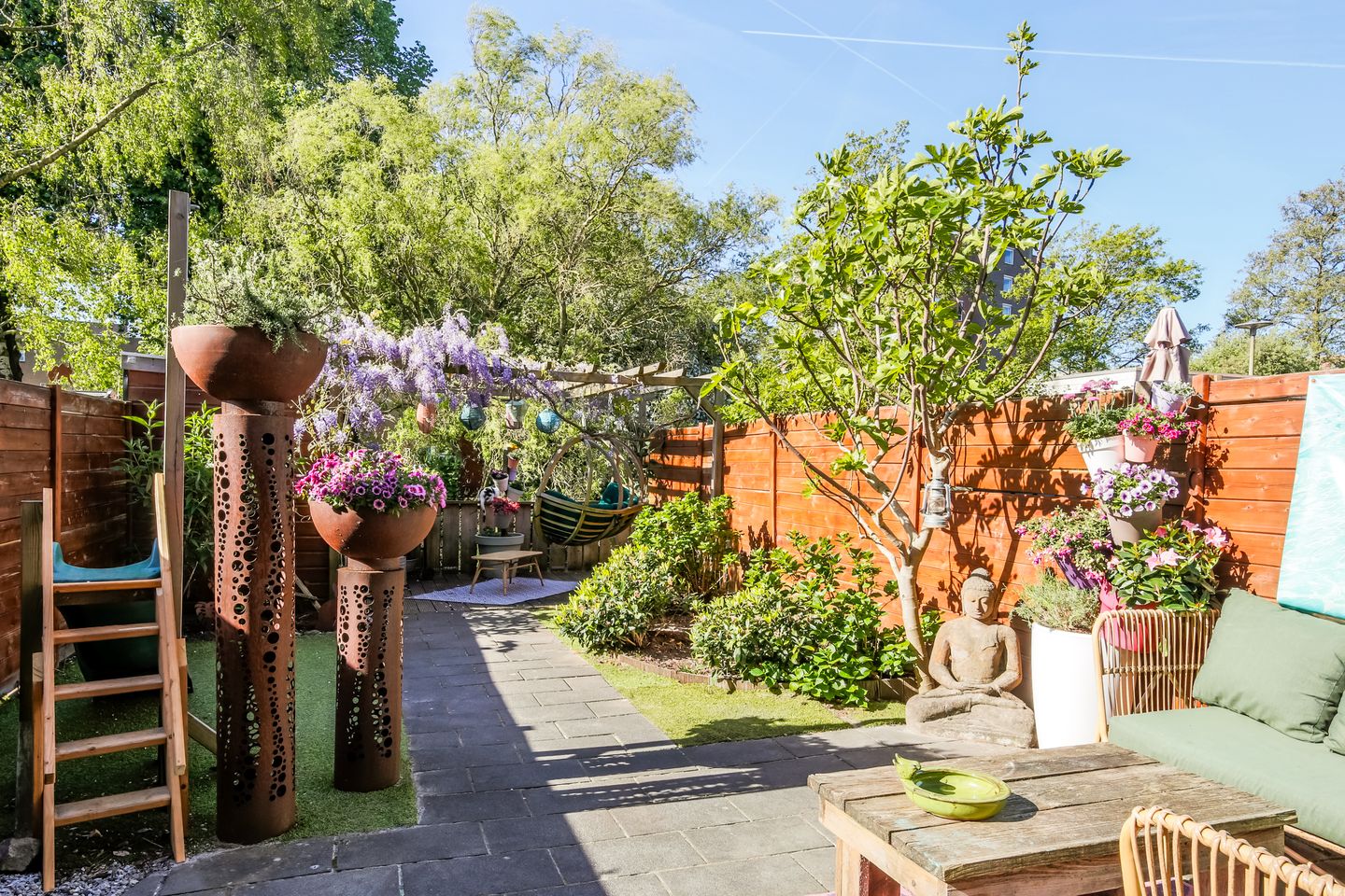 Charming maisonnette apartment with sunny south-facing garden and carport — 29