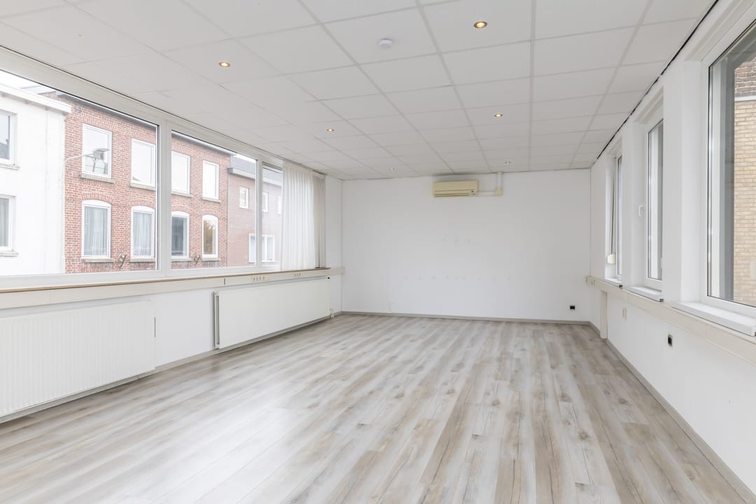 Photo 7 of Schaesbergerstraat 75-A