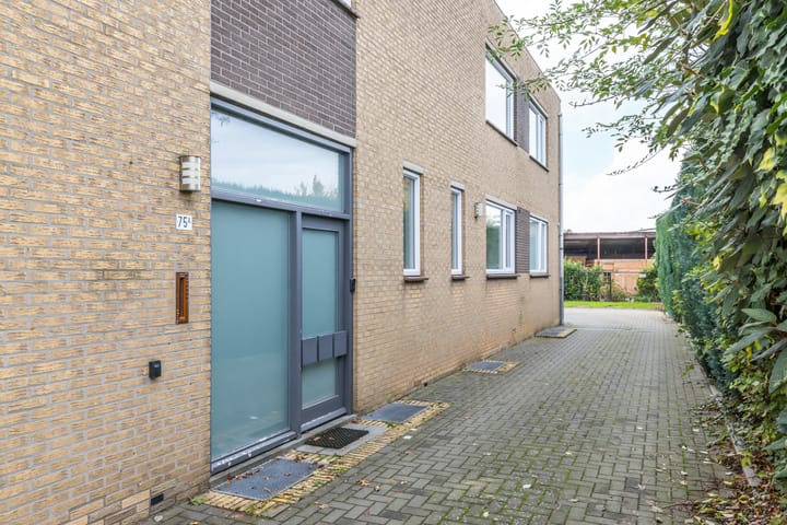 Photo 3 of Schaesbergerstraat 75-A