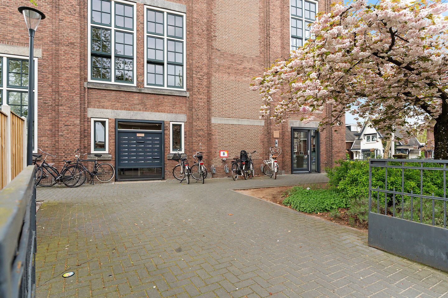 Photo 19 of Boddenkampsingel 80-25