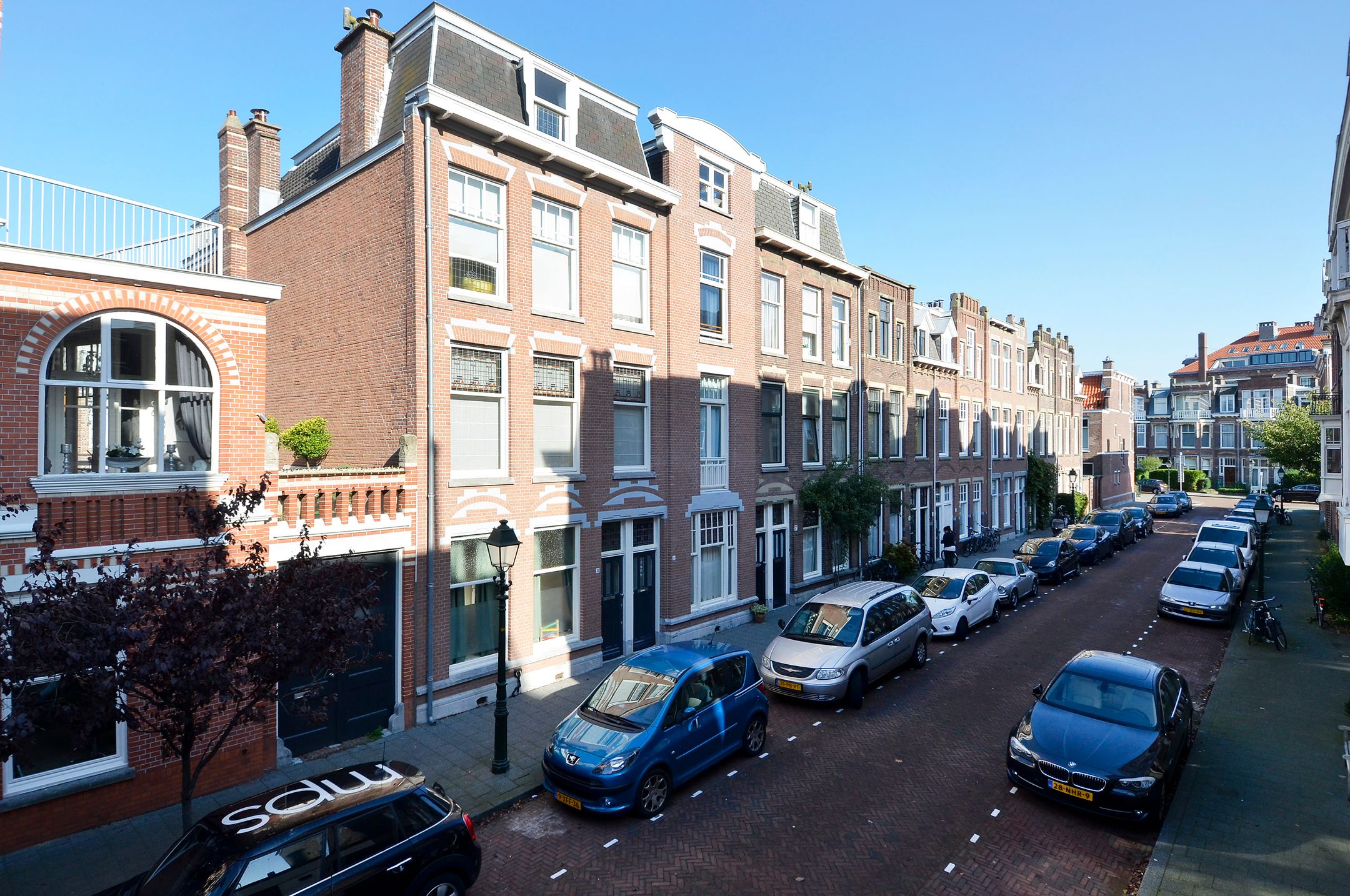 Foto 48 van Aert van der Goesstraat 25-A