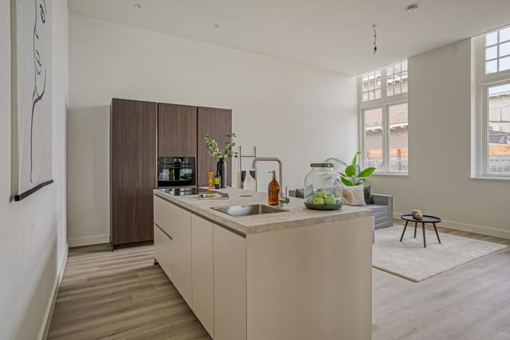 Photo 3 of Mr. van Coothstraat 31-C