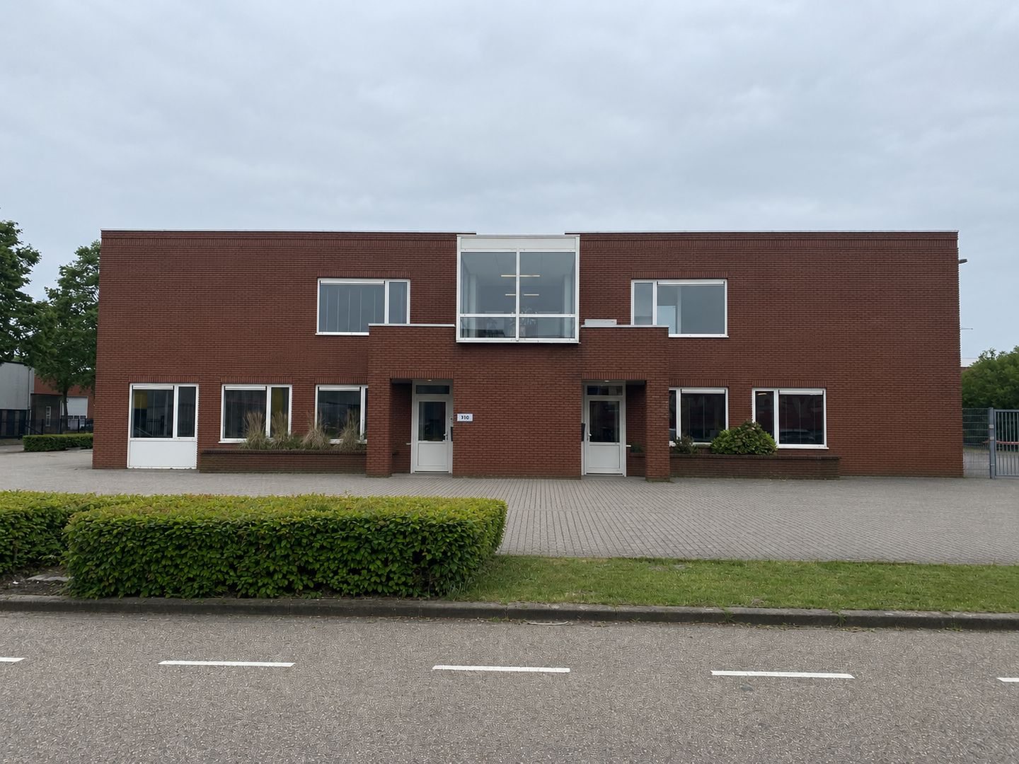 View photo 1 of De Amert 306-314
