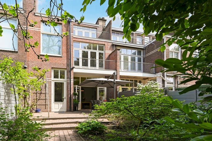 Photo 3 of Emmastraat 49