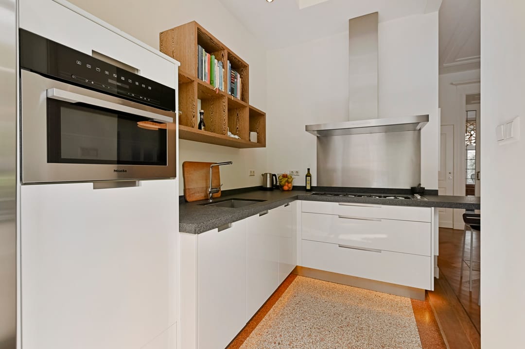 Photo 17 of Emmastraat 49