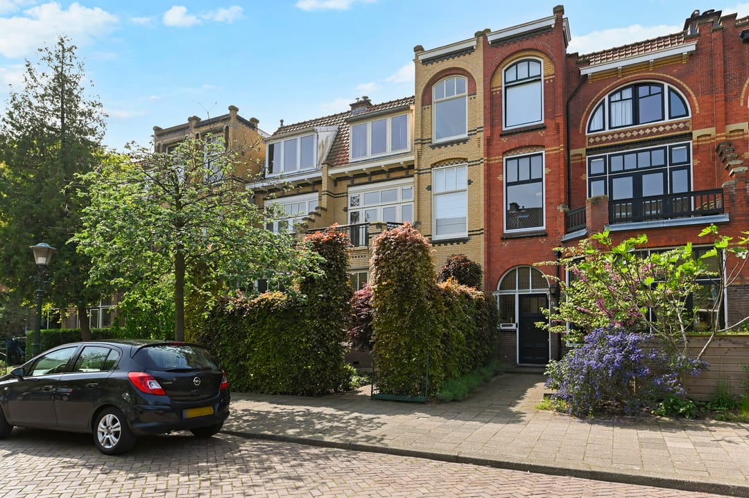 Photo 1 of Emmastraat 49