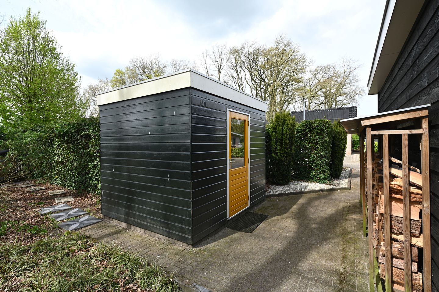 Photo 25 of Veenwaterweg 3-8