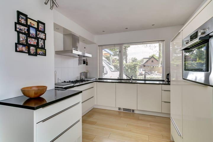 Photo 3 of Dokter Scheurerlaan 32