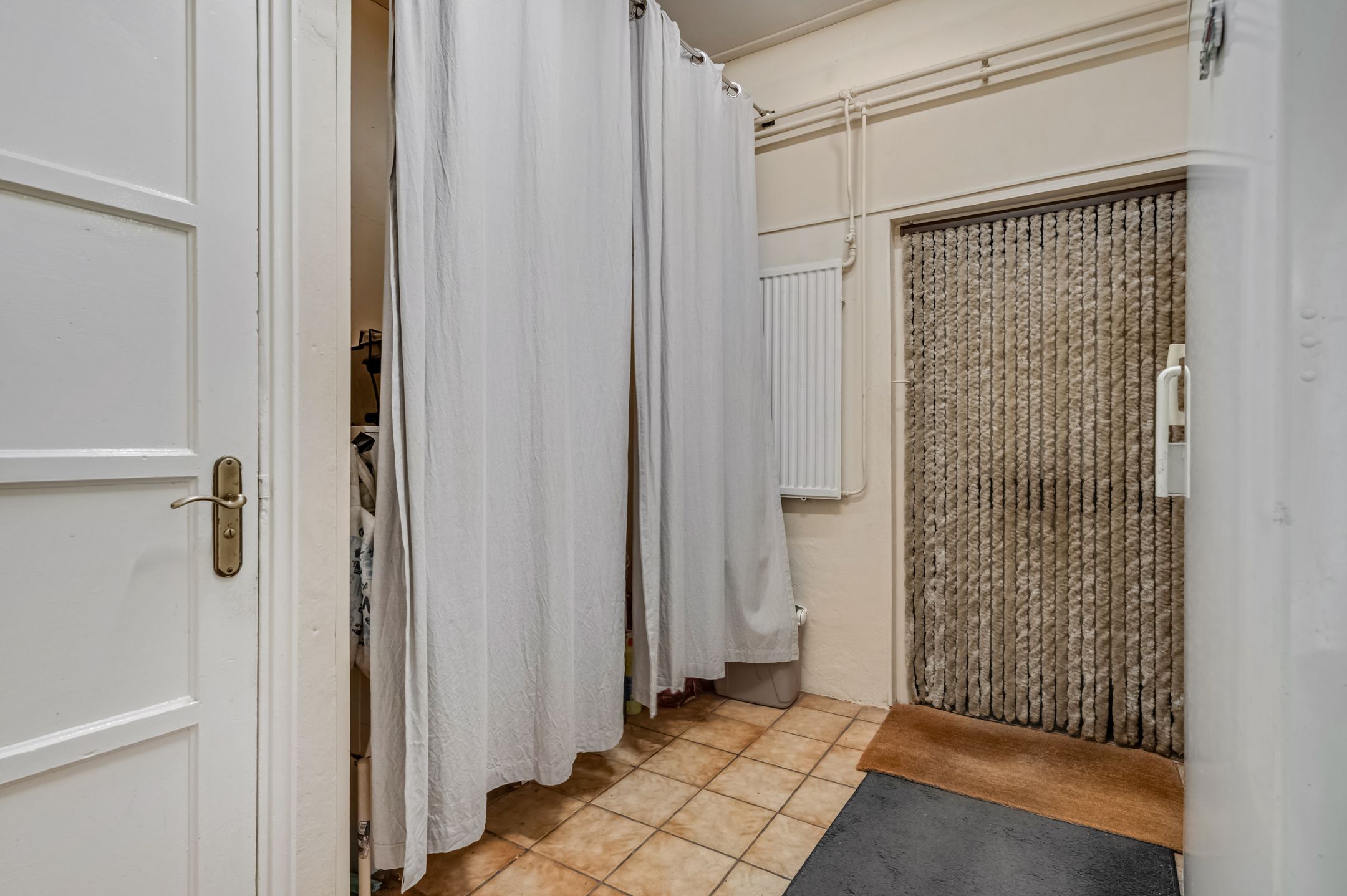 Photo 6 of Paulstraat 2