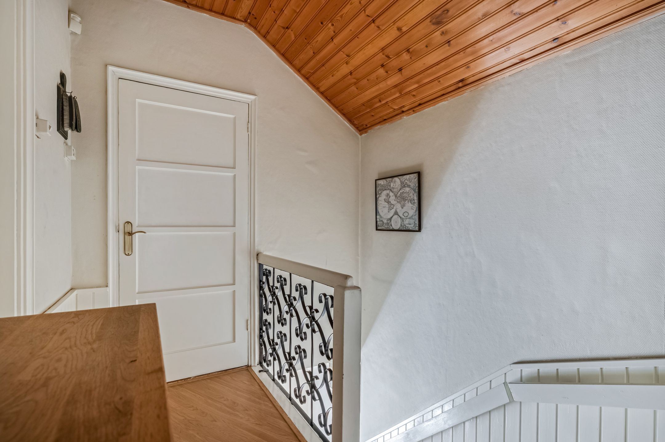 Photo 15 of Paulstraat 2