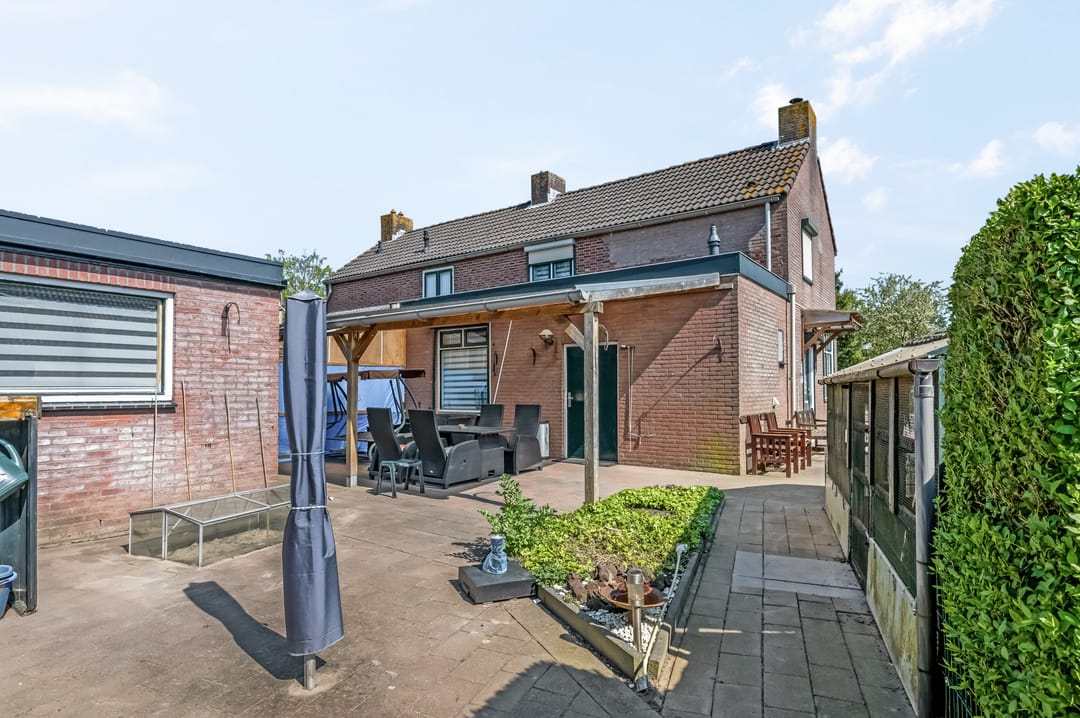 Photo 23 of Paulstraat 2