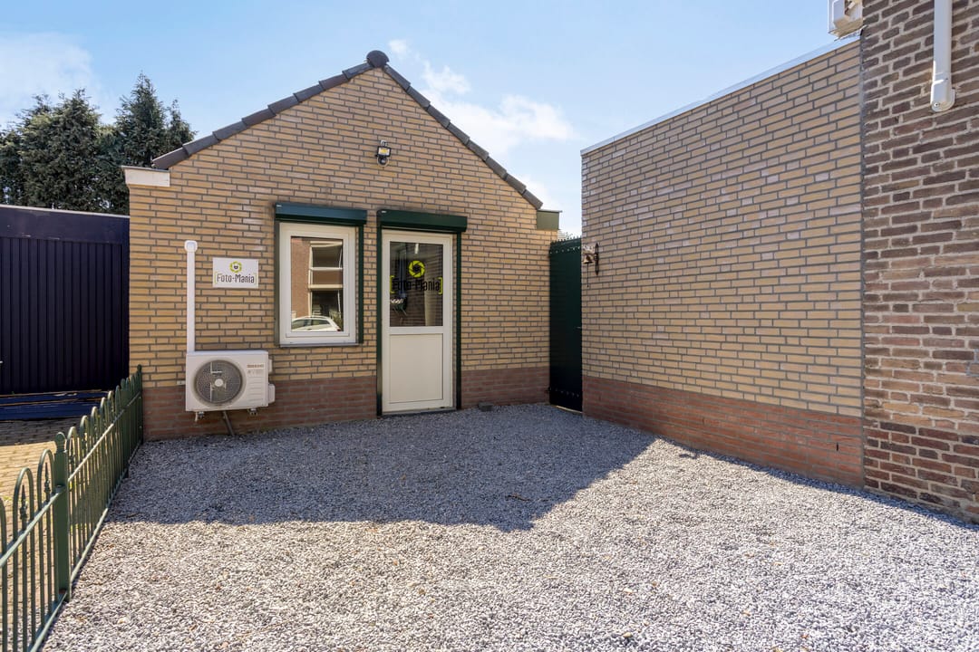 Photo 38 of Burgemeester Beerenbroekstraat 46