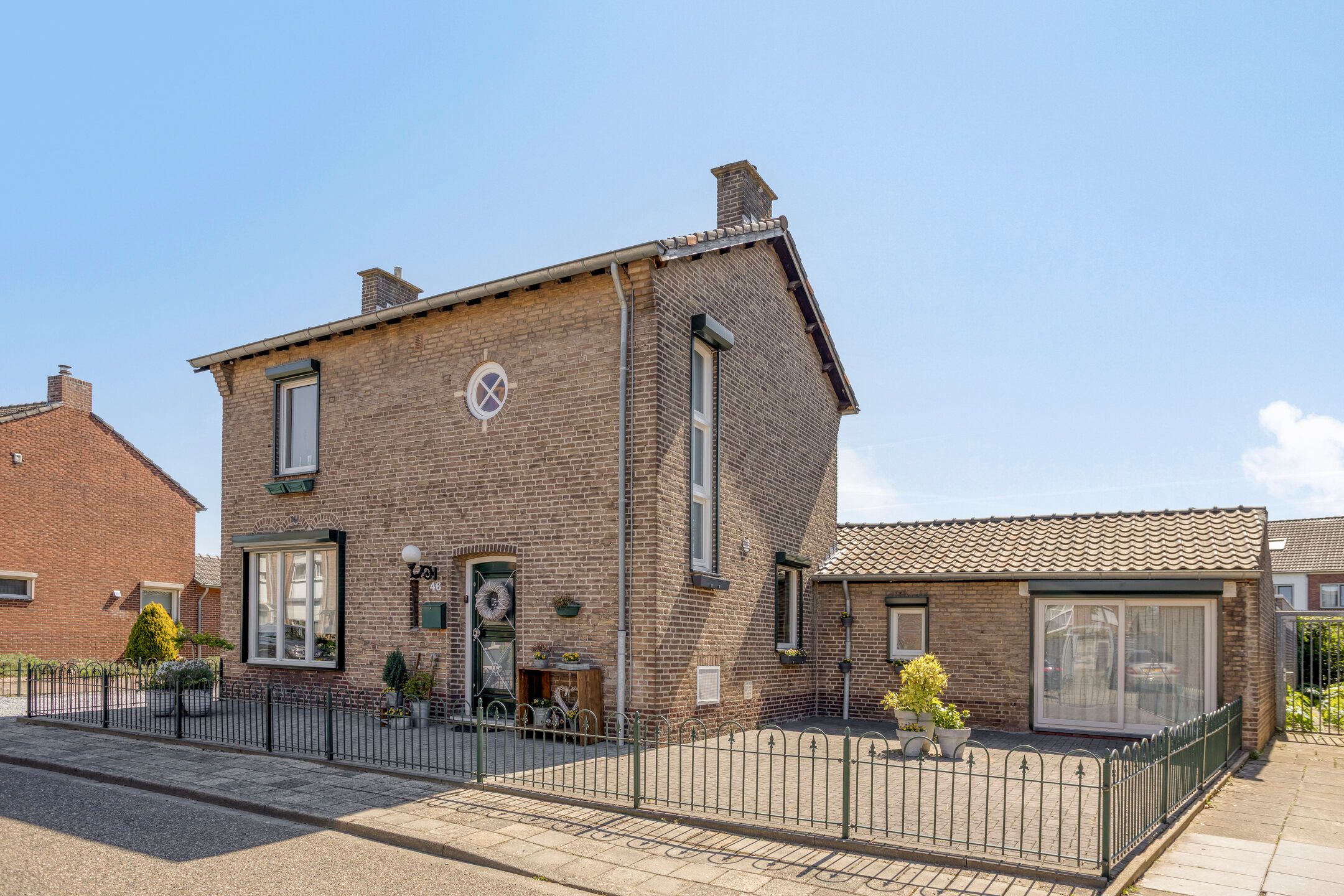Photo 39 of Burgemeester Beerenbroekstraat 46