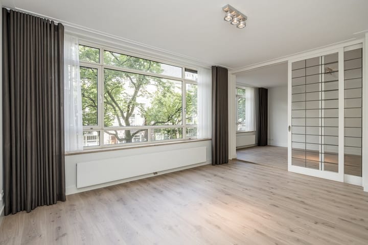 Photo 4 of Milletstraat 29-1