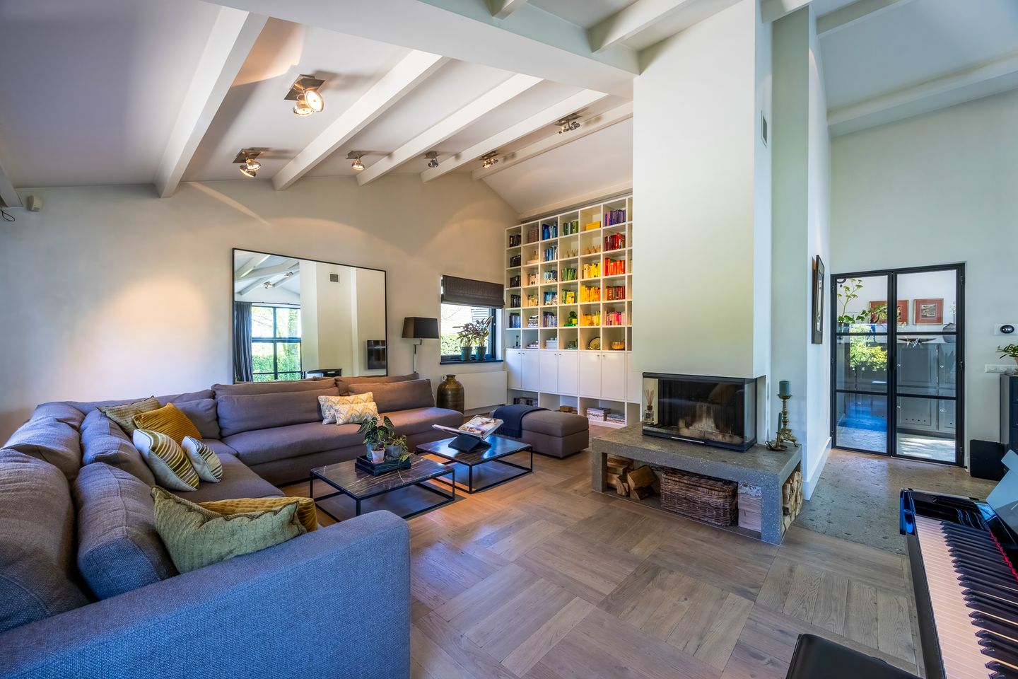 Exclusive Detached Villa with Guesthouse and Heated Pool in Laren — 14